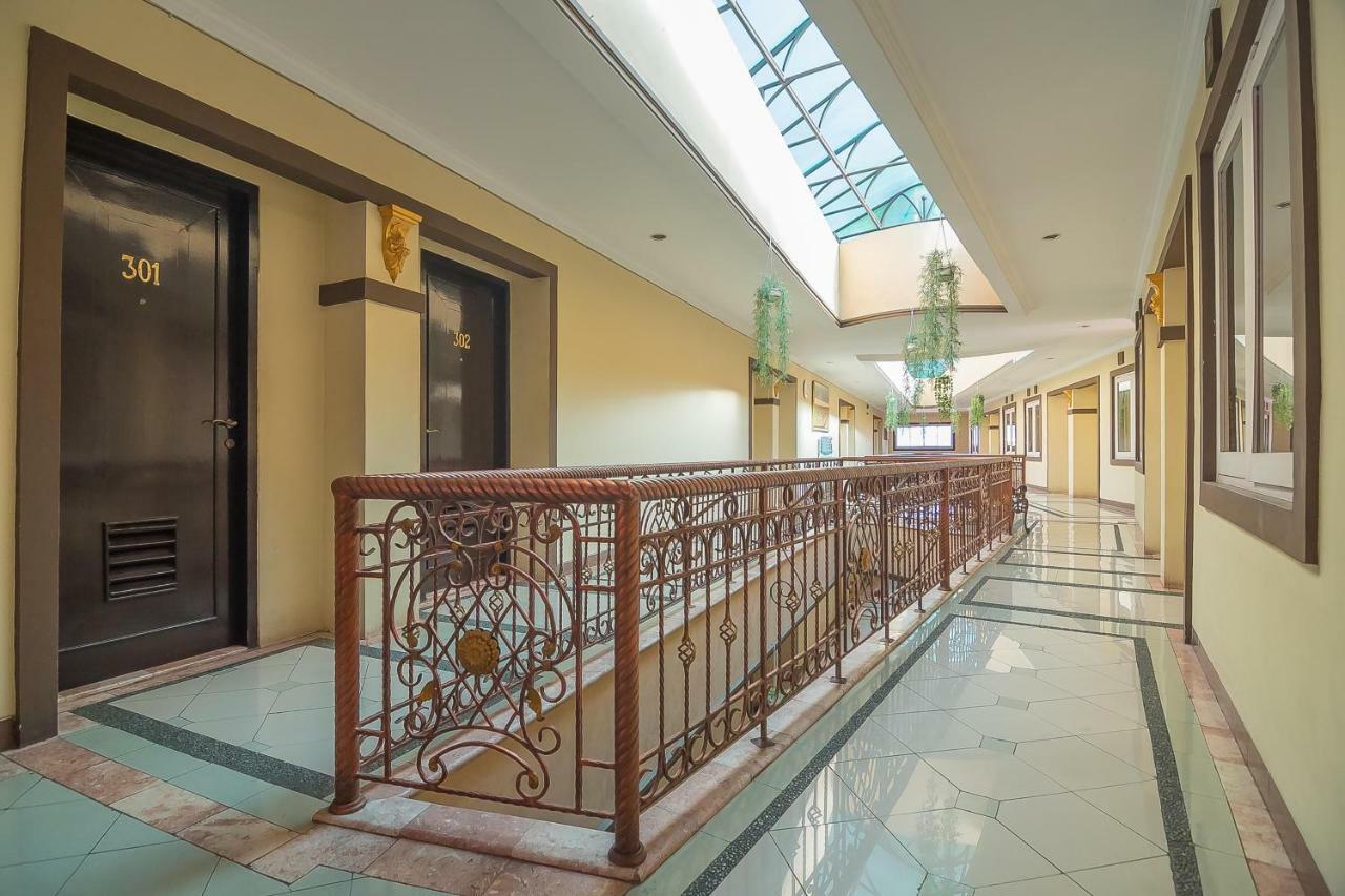 Reddoorz Near Setrasari Mall 2 Bandung Zewnętrze zdjęcie