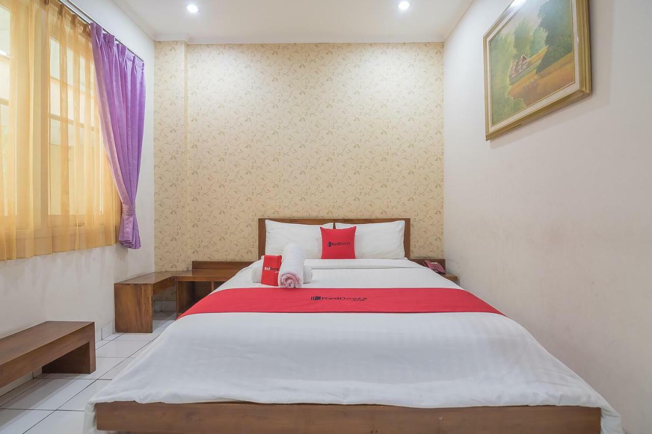 Reddoorz Near Setrasari Mall 2 Bandung Zewnętrze zdjęcie